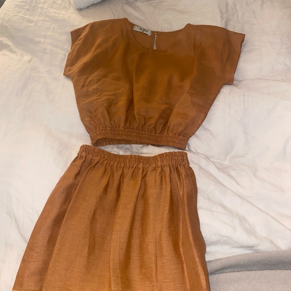AURA the Label Luna skirt set in tan - Picture 6 of 6